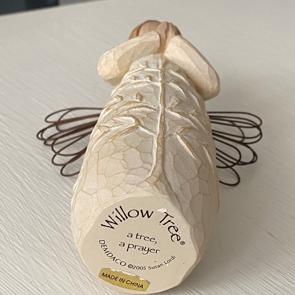 Willow Tree Angel Figurine A Tree, A Prayer with Wings Strength Beauty Peace - Picture 10 of 10